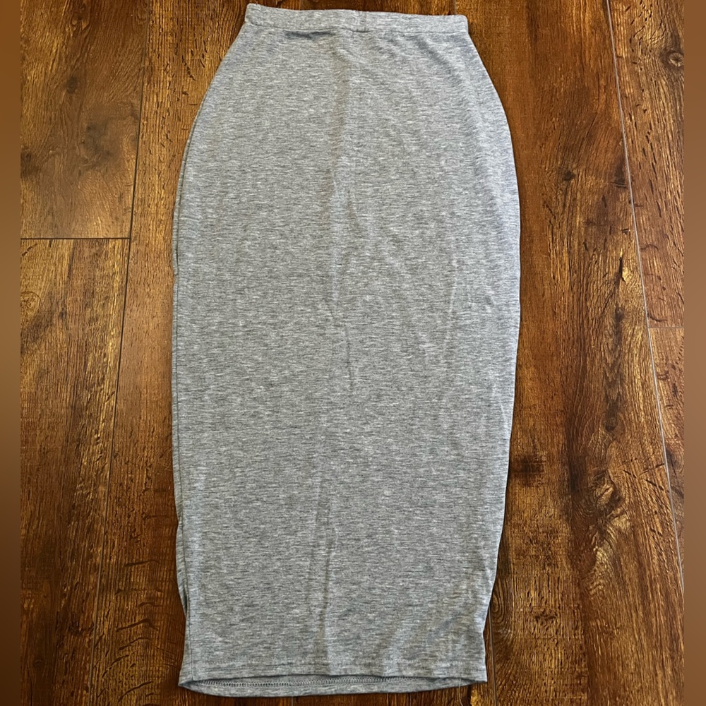 SKIRT - Picture 2 of 3